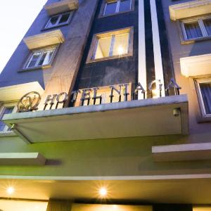 Townhouse Oak Hotel Niaga Surabaya
