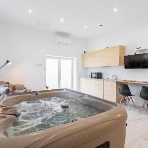 Loft Love room Jacuzzi Privatif Marseille