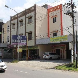 Penginapan Transit Tomato