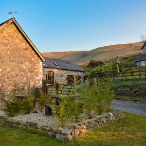 Rhiwddu Barns - Brecon Beacons National Park