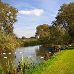 Cherbridge Lodges – Riverside lodges short lets (business or holidays)