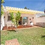 Beachside small house with garden