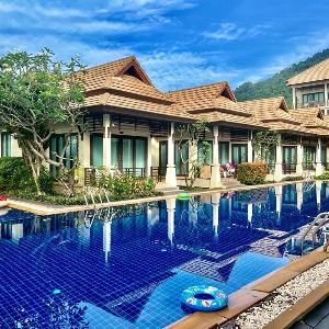 Poolsawat Villa
