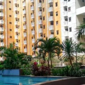 Kemang View Apartment by Kamara Rooms