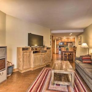 Vail Condo with Hot Tub Access 1 Mi to Skiing!