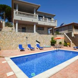 Stunning home in F-17310 Lloret de mar with Outdoor swimming pool WiFi and 3 Bedrooms