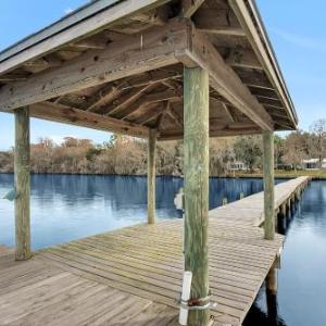 Riverfront House With Dock Fishing Charcoal BBQ AMAZING Sunsets!!