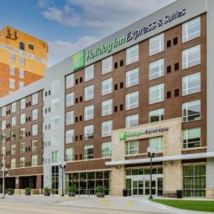 Holiday Inn Express & Suites - Lincoln Downtown  an IHG Hotel