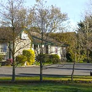 Hotels near Tabcorp Park - Gisborne Motel