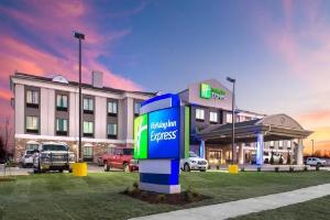 Holiday Inn Express Hutchison, an IHG Hotel, Hutchinson