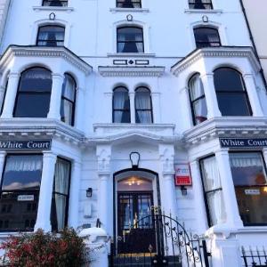 Hotels near Pavilion Theatre Rhyl - White Court Llandudno