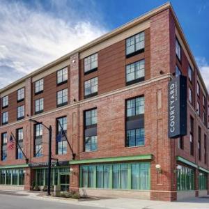 Courtyard by Marriott® Manhattan Aggieville