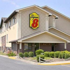 Super 8 by Wyndham Charlotte/Amusement Park Area