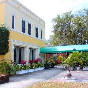 Downtown St Petersburg Hotels - The Inn On Third