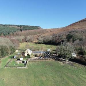 Hotels near Coliseum Theatre Aberdare - Tunnel Cottages at Blaen-nant-y-Groes Farm