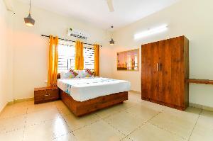 OYO 78017 The Royal Oak, Kozhikode