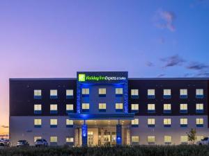Holiday Inn Express & Suites - Watertown, an IHG Hotel, Watertown
