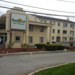 Hotels near McAninch Arts Center - Budgetel Inn and Suites - Glen Ellyn