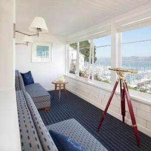 19 Broadway Hotels - Casa Madrona Hotel And Spa