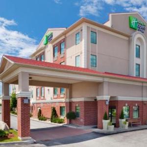 Essa Agriplex Hotels - Holiday Inn Express Hotel & Suites Barrie