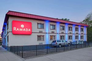 Ramada by Wyndham Bronx, Bronx