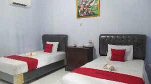 RedDoorz Syariah near Stasiun Pekalongan 3, Pekalongan