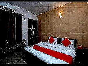 SPOT ON 82775 Radhe Oyo Hotel, Bhiwadi