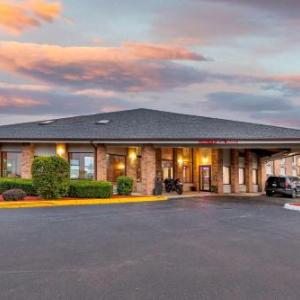 Allendale Hotels Deals At The 1 Hotel In Mi Nearby Hotels