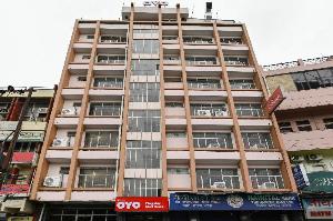 Vaccinated Staff- OYO Flagship 77628 Hotel Kanha Classic, Kanpur