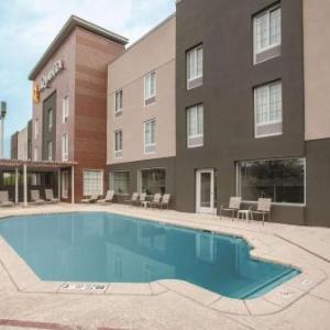 La Quinta Inn & Suites by Wyndham New Cumberland Harrisburg