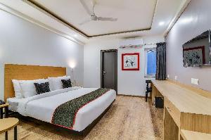 OYO 77957 Townhouse 324 HOTEL ASTRON Rajpur Road, Dehradun