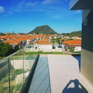 Cozy Modern 2BR Rooftop Terrace by ATW Accommodations