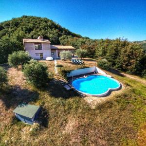 Holiday home with pool near Assisi