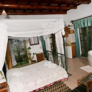 Ifigenia Rooms