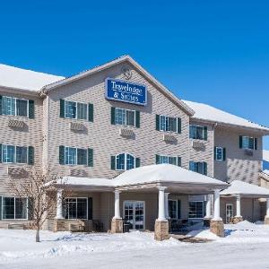 Travelodge & Suites by Wyndham Fargo/Moorhead