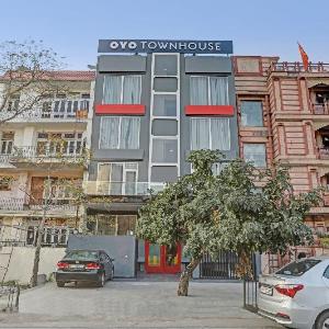 Townhouse 587 Sector 19