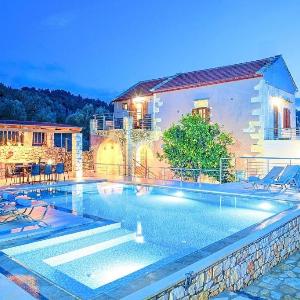 Cretan Lux Villa Heated Pool