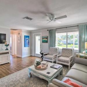 Jupiter Home with Lanai Less Than 3 Miles to the Beach!