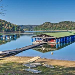 Albany Home about half Mi to Dale Hollow Lake and Marina