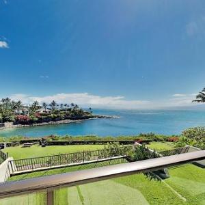 Honokeana Bay Retreat with Pool & Ocean-View Balcony condo