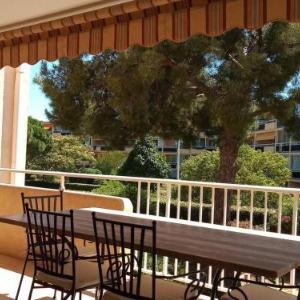 T3 68m² 4* climatisé avec loggia proche mer et commerces – Bormes-les-Mimosas - FR-1-610-14