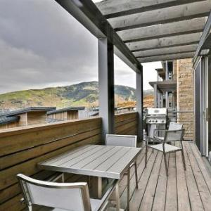 3Br 3Ba Modern Residence in Canyons Village condo