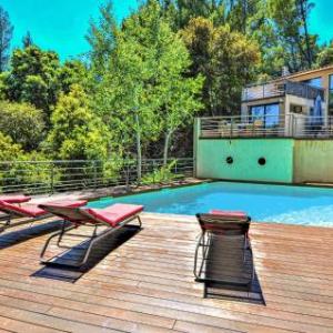 Stunning home in Sauveterre with Outdoor swimming pool WiFi and 4 Bedrooms