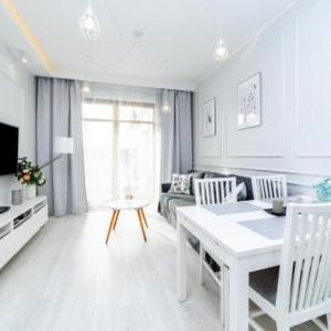 Bright - Neptun Park by OneApartments