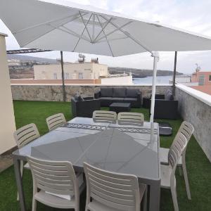 Apartment-penthouse in Playa San Juan