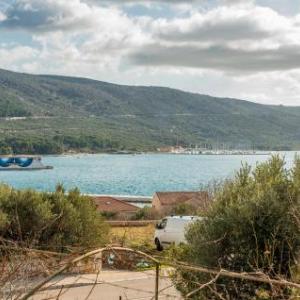 Amazing apartment in Cres with WiFi and 2 Bedrooms