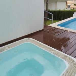 Villa in Vale do Garrao Sleeps 10 includes Swimming pool Air Con and WiFi 8