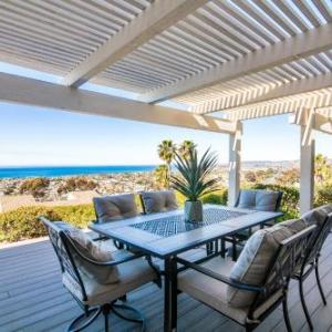 Panoramic Ocean Views - 15-Minute Walk to Beach condo