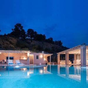 Villa in Peloponnese with pool