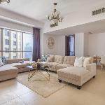 Modern Cozy 2BR in JBR - Gorgeous Marina Views! Dubai